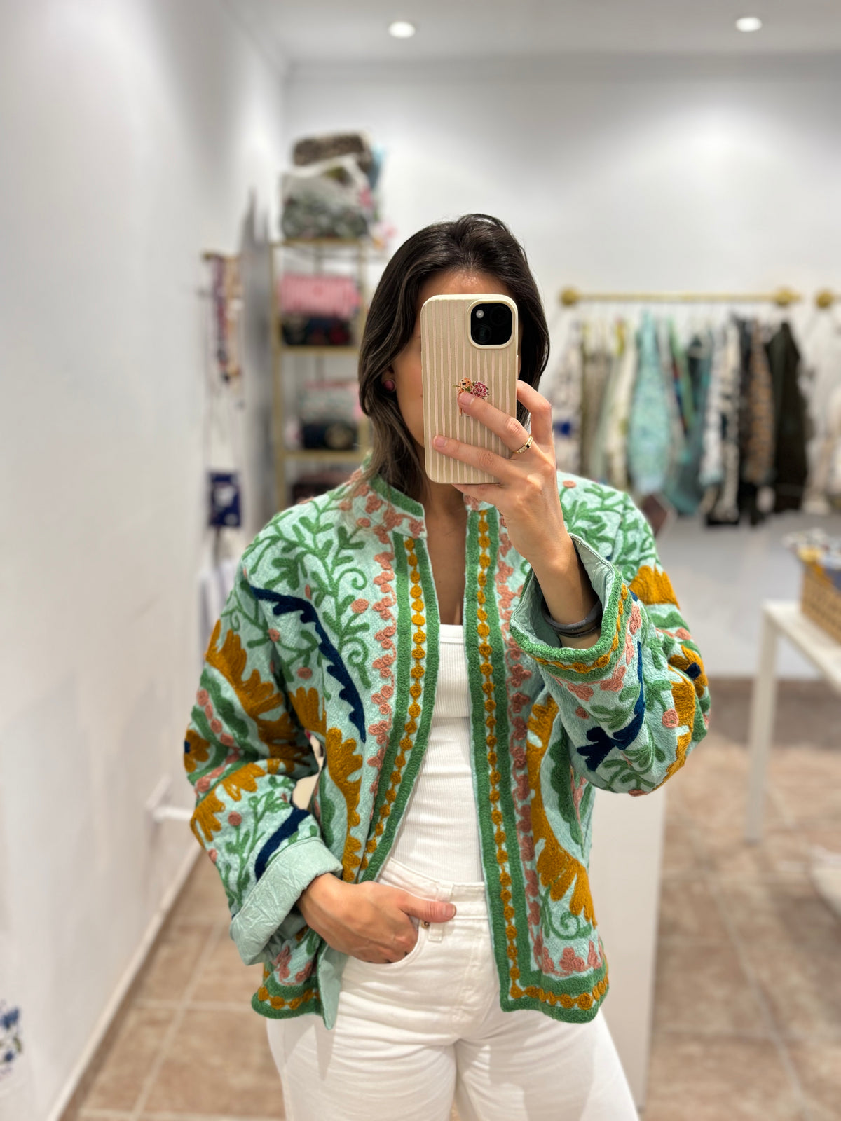 Chaqueta bordada