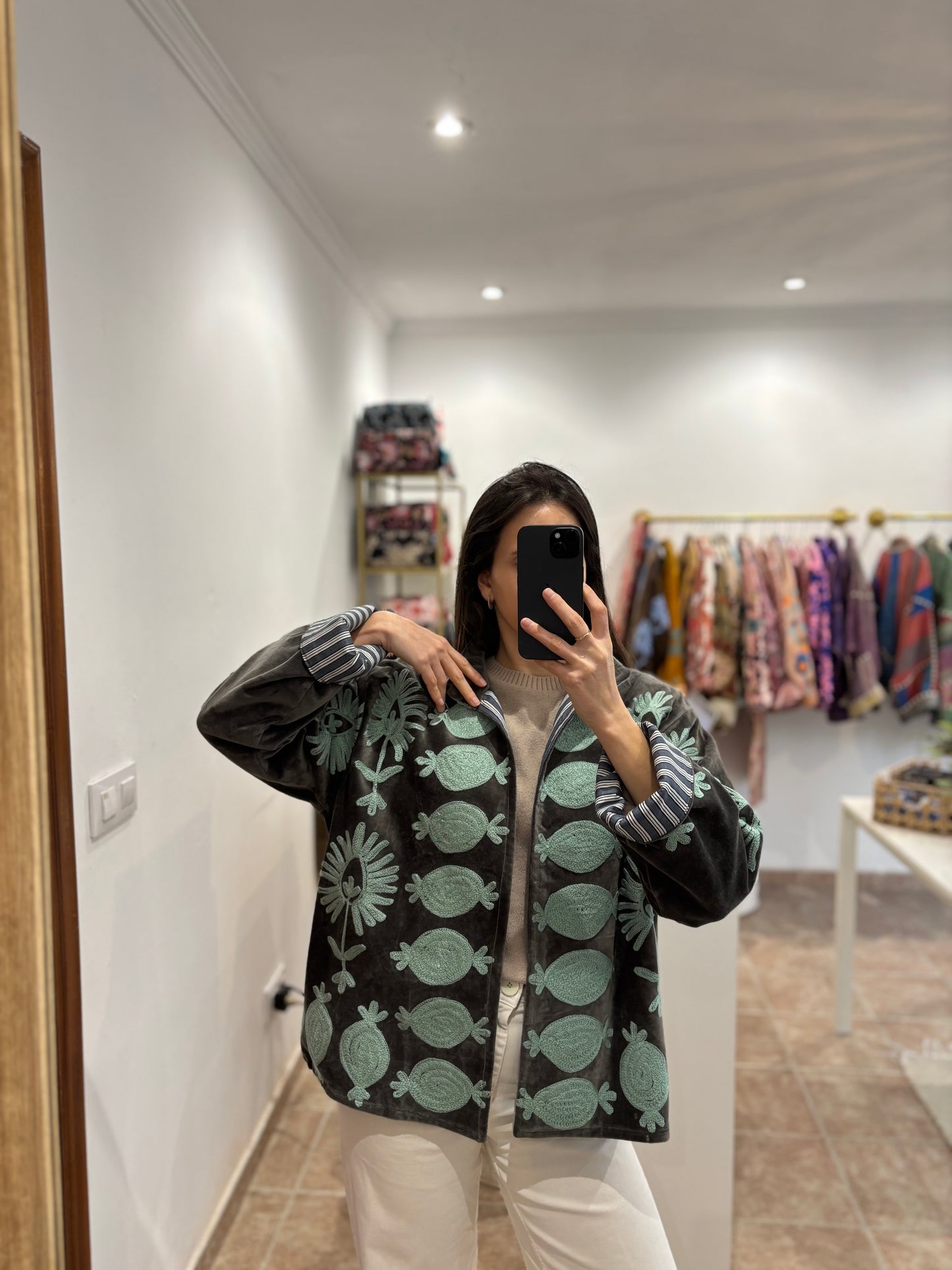 Chaqueta velvet bordada