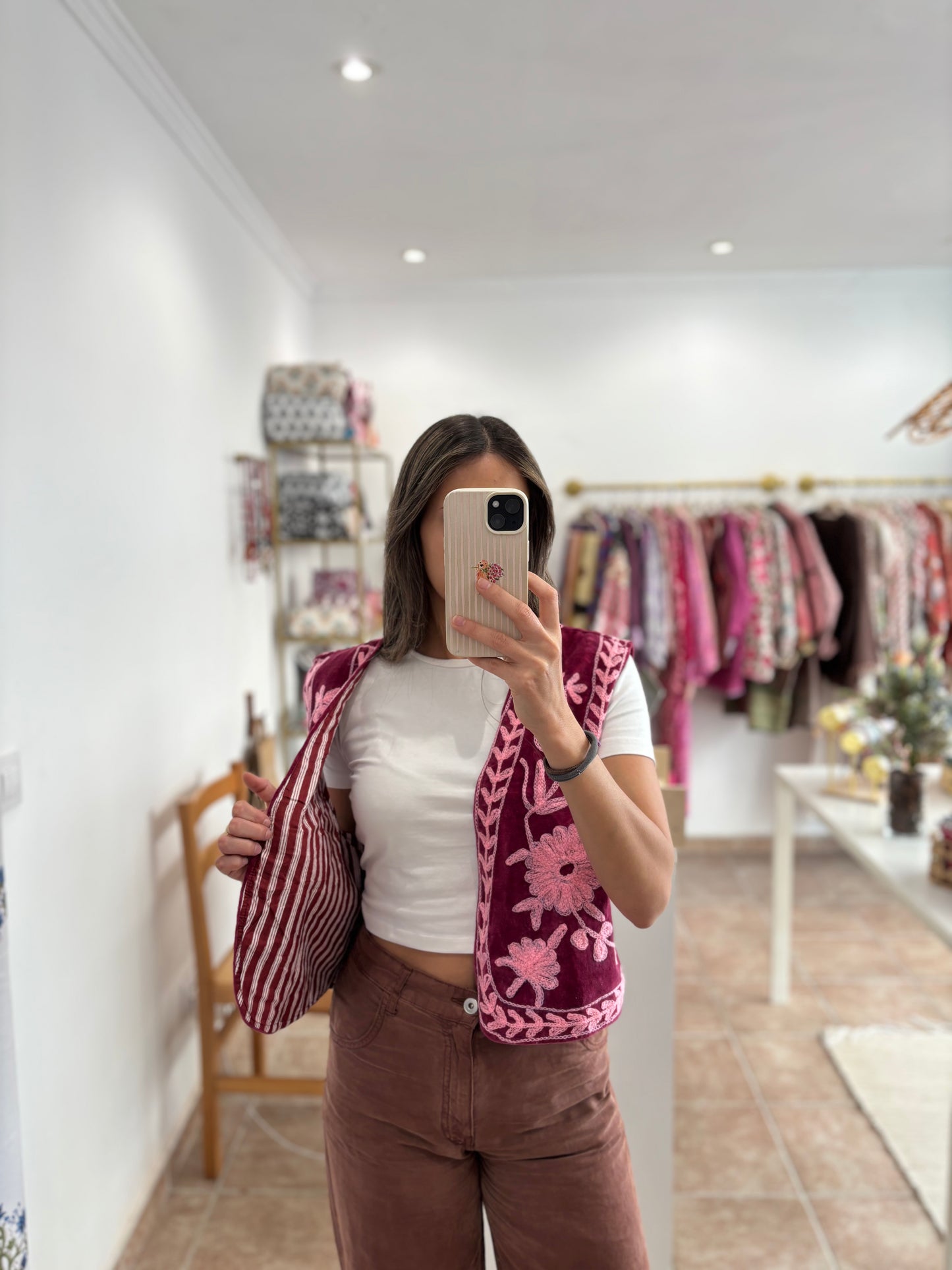 Chaleco bordado reversible