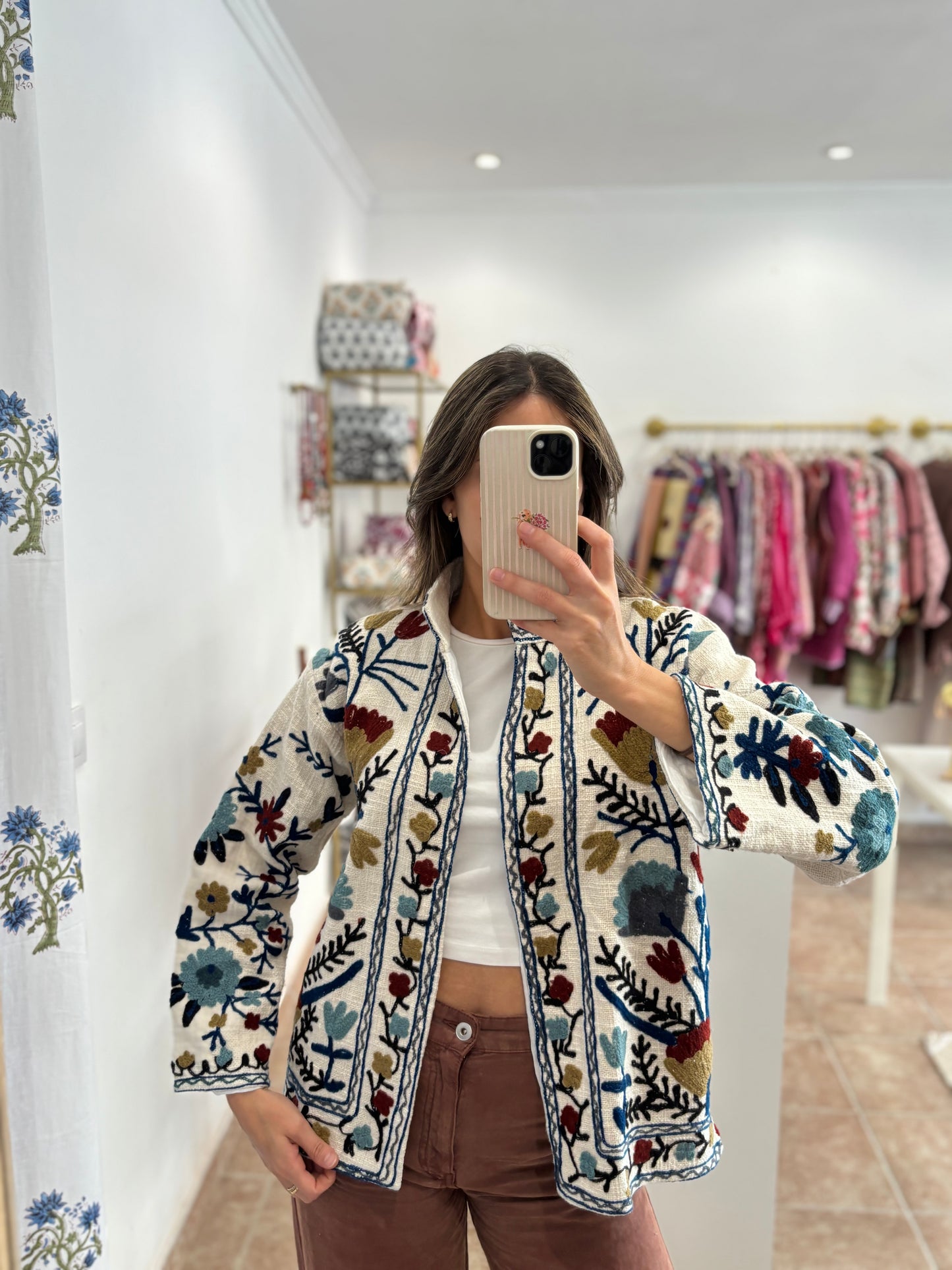 Chaqueta tnt bordada