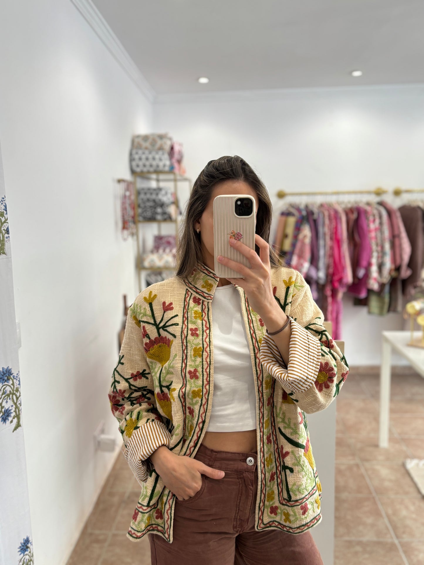 Chaqueta tnt bordada