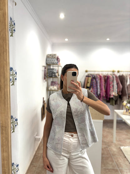 Chaleco bordado reversible