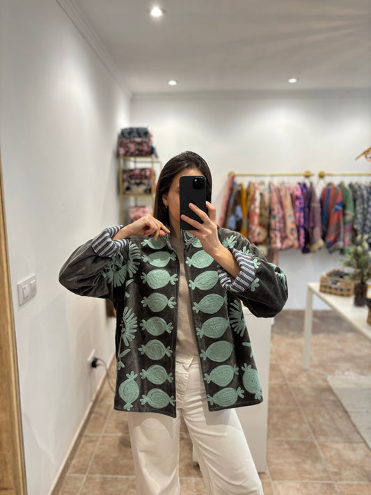 Chaqueta velvet bordada