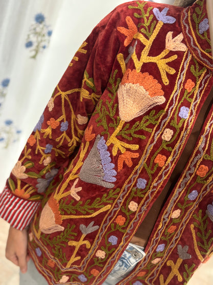 Chaqueta terciopelo bordada