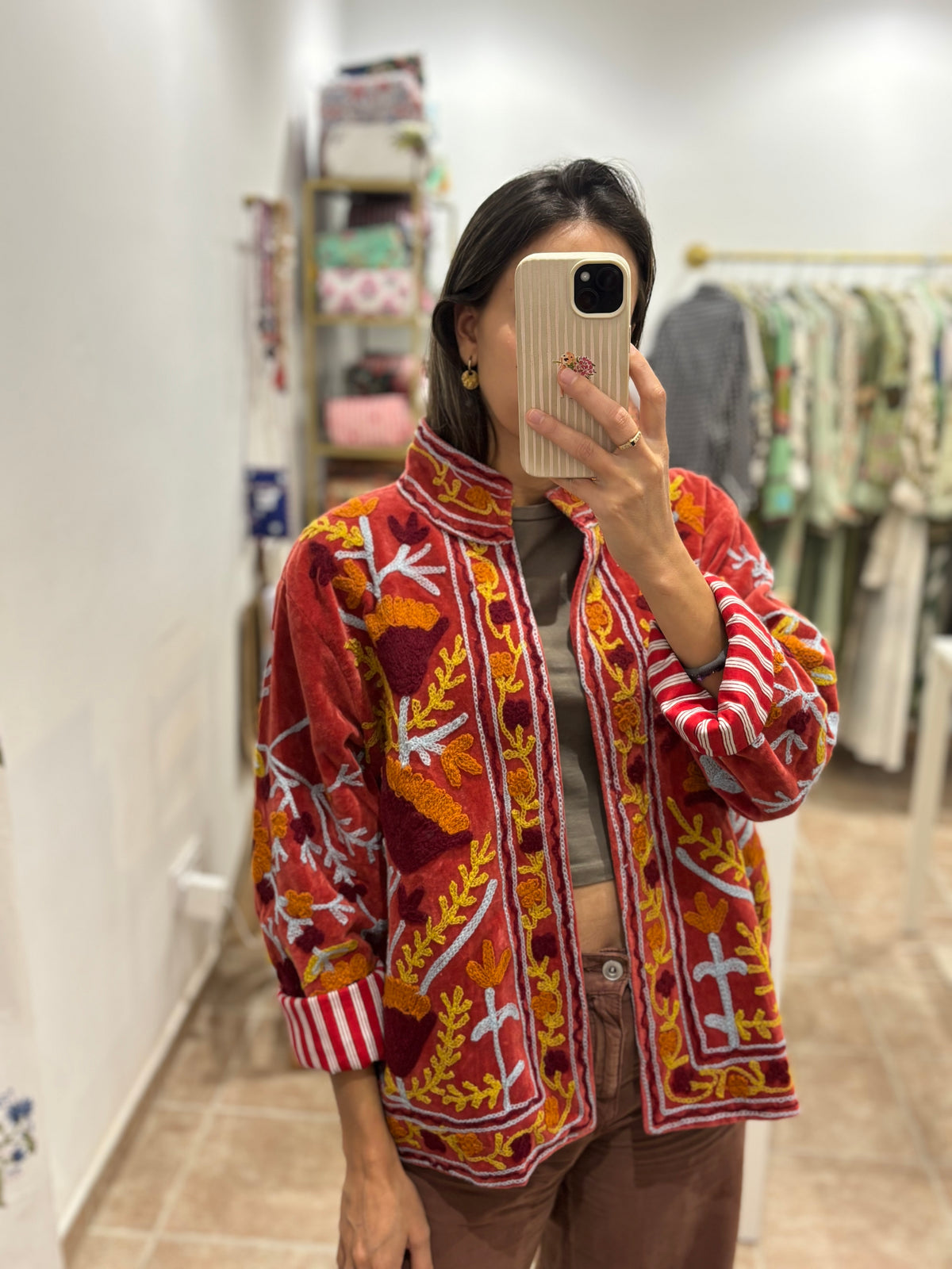 Chaqueta terciopelo bordada