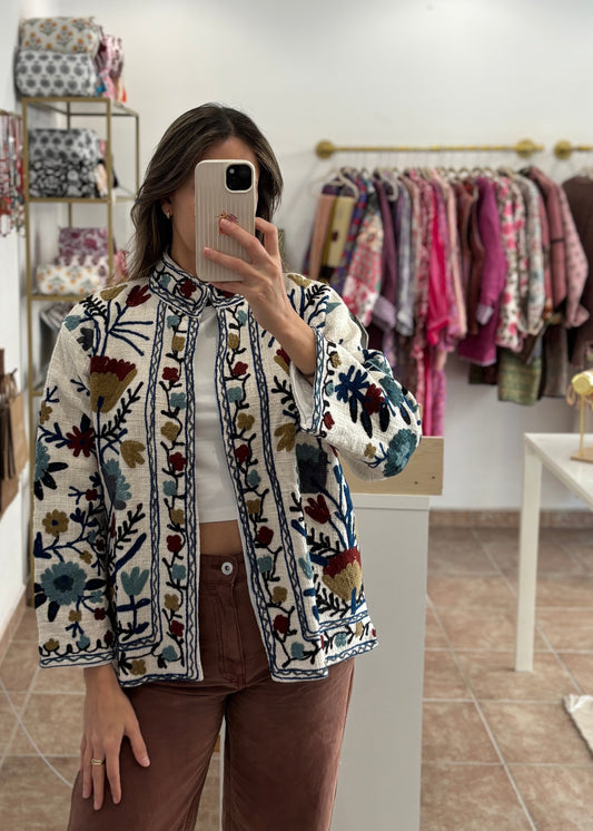 Chaqueta tnt bordada