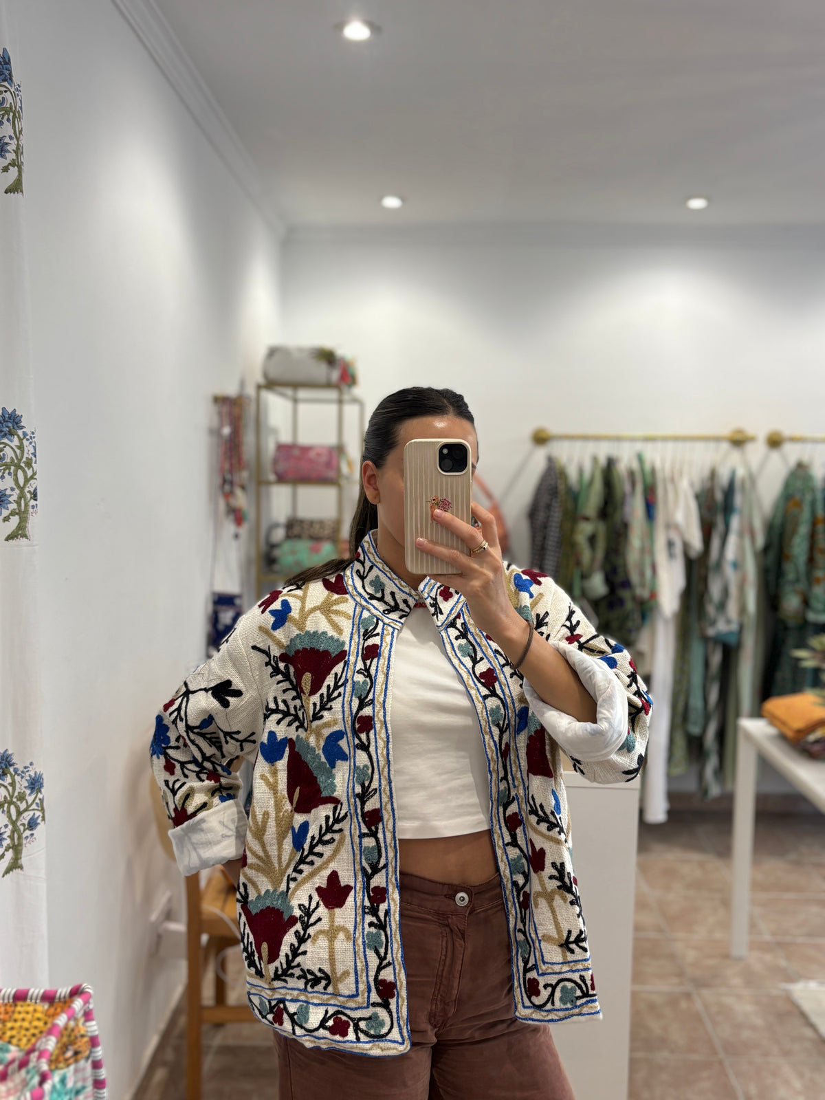 Chaqueta tnt bordada