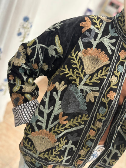Chaqueta terciopelo bordada