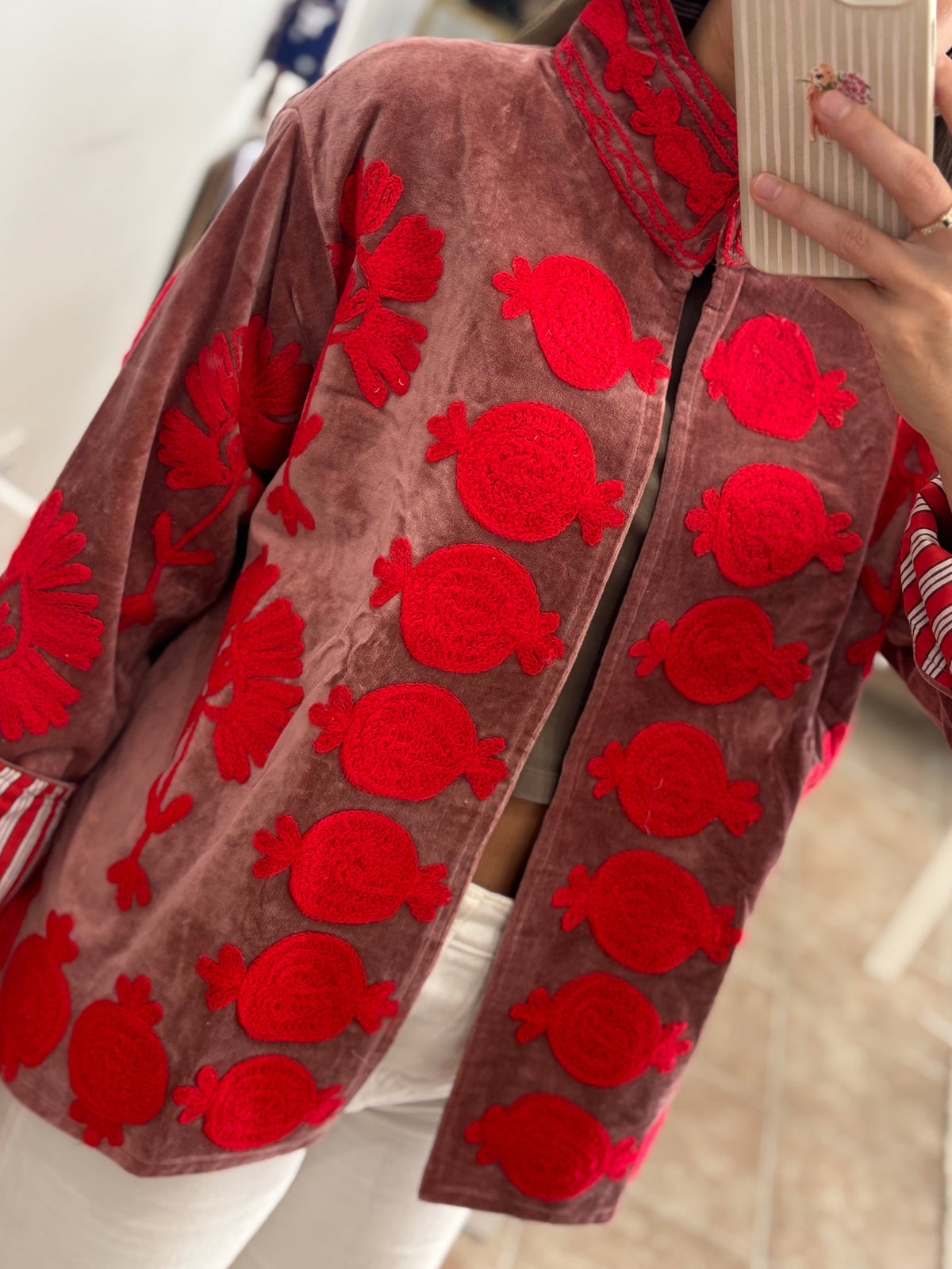 Chaqueta terciopelo bordada