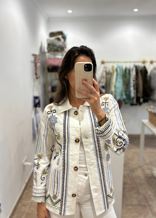 Camisa bordada