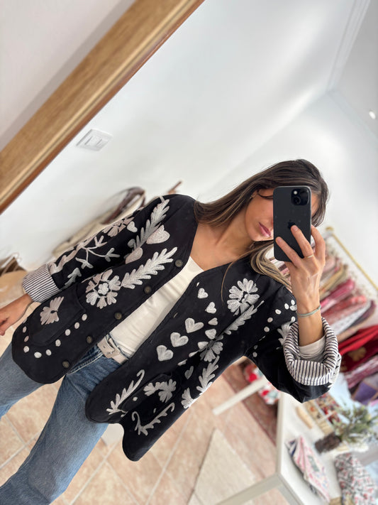 Chaqueta bordada