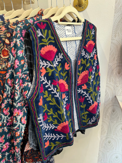 Chaleco bordado reversible