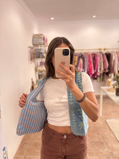 Chaleco bordado reversible