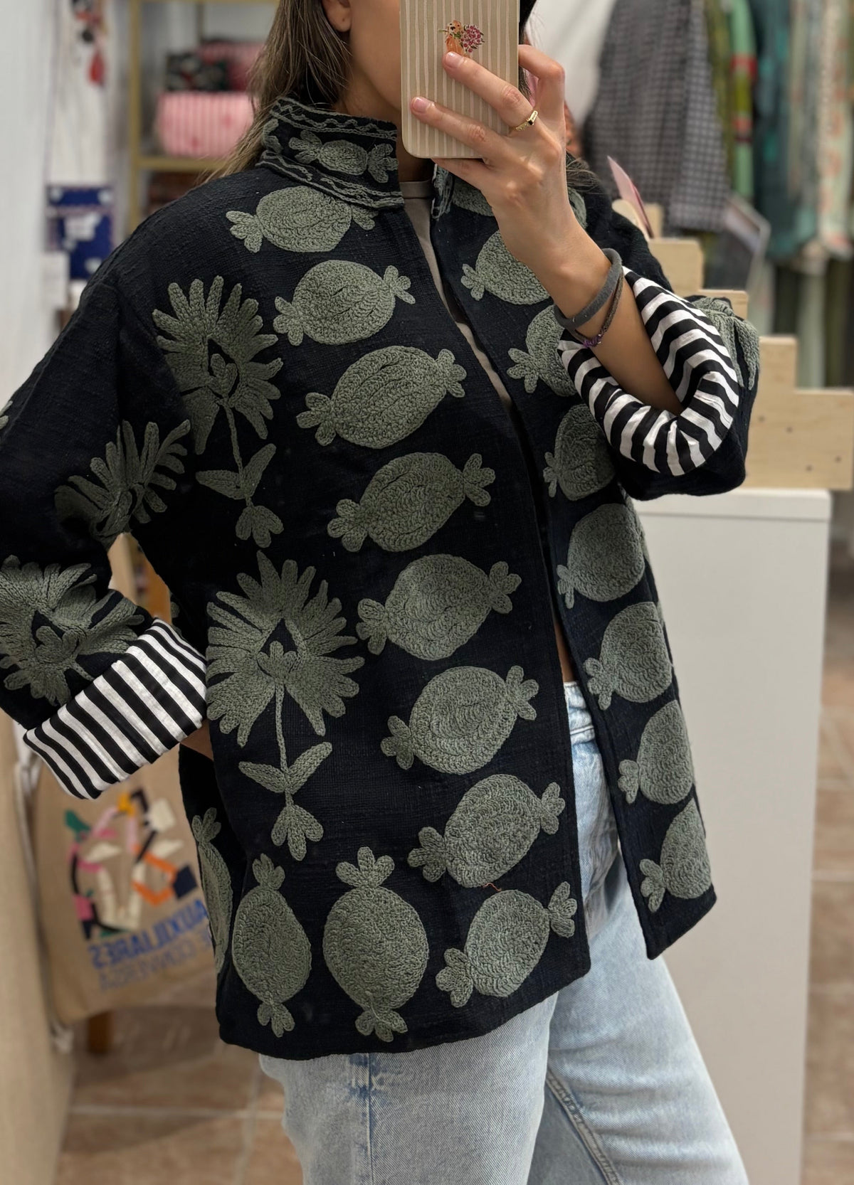 Chaqueta tnt bordada