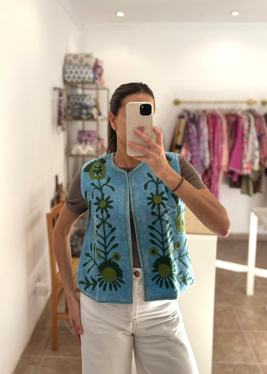 Chaleco bordado reversible
