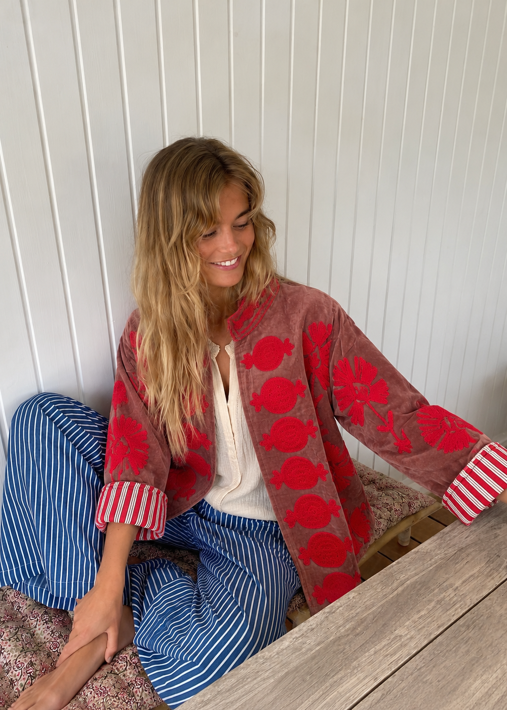Chaqueta terciopelo bordada