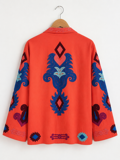 Chaqueta bordada coral