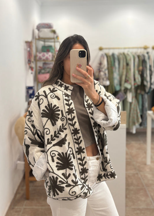 Chaqueta tnt bordada