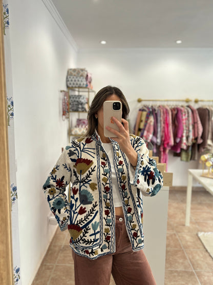 Chaqueta tnt bordada