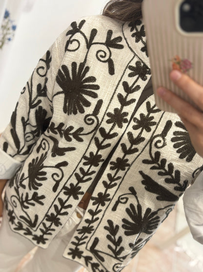 Chaqueta tnt bordada