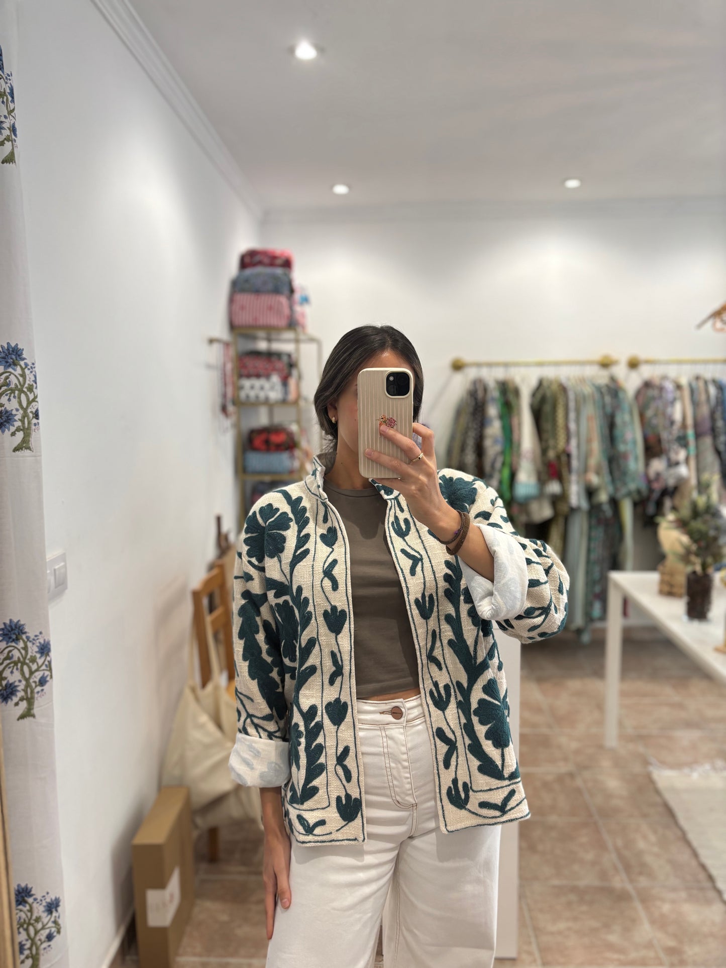 Chaqueta tnt bordada