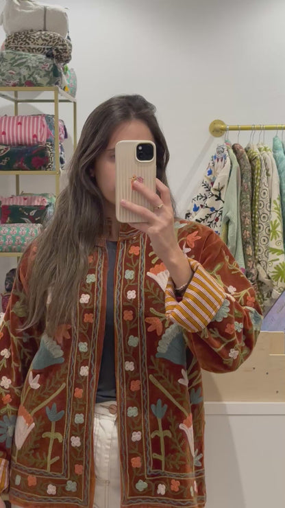 Chaqueta terciopelo bordada